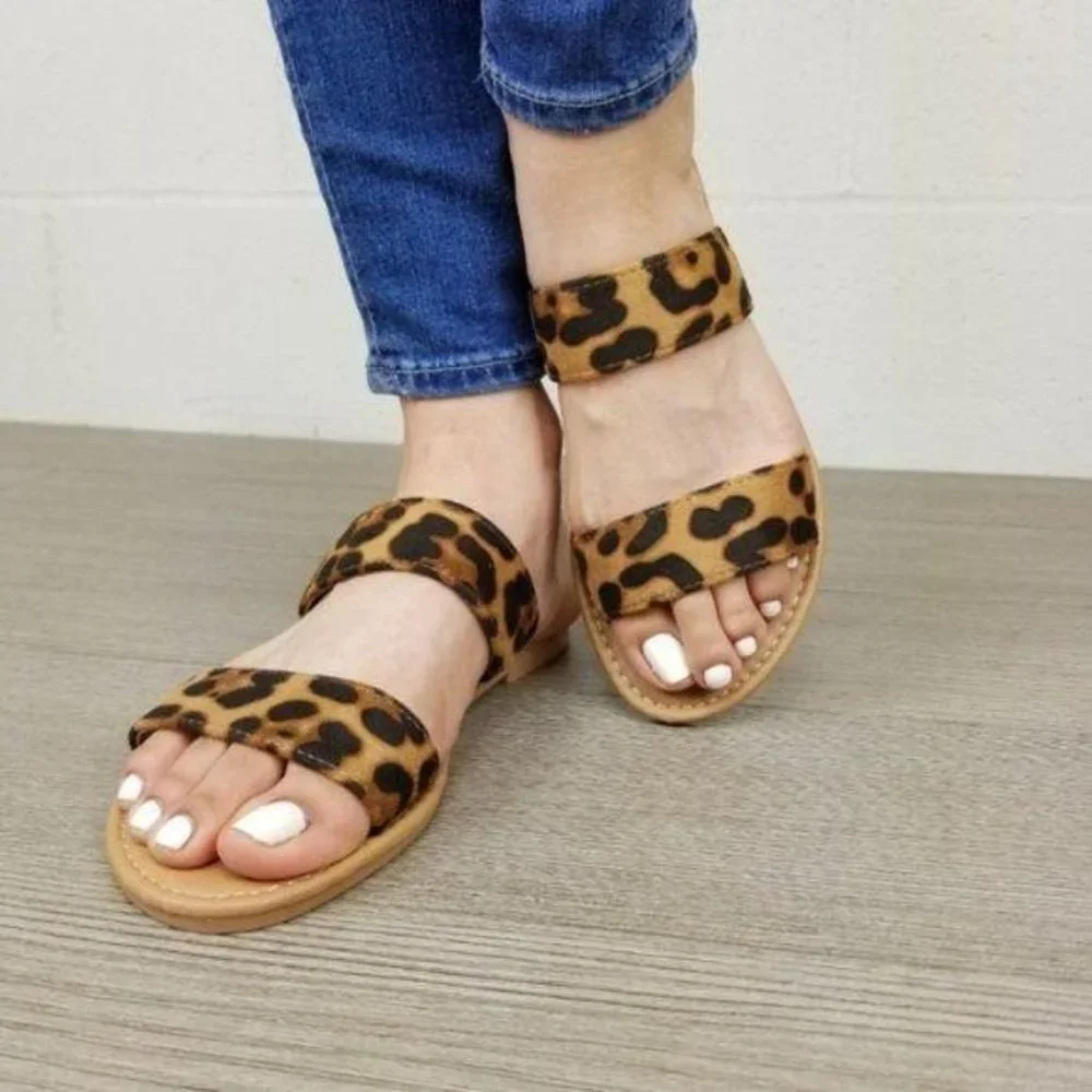 Leopard Print Double Strap Flat Summer Sandals - Picture 5 of 7